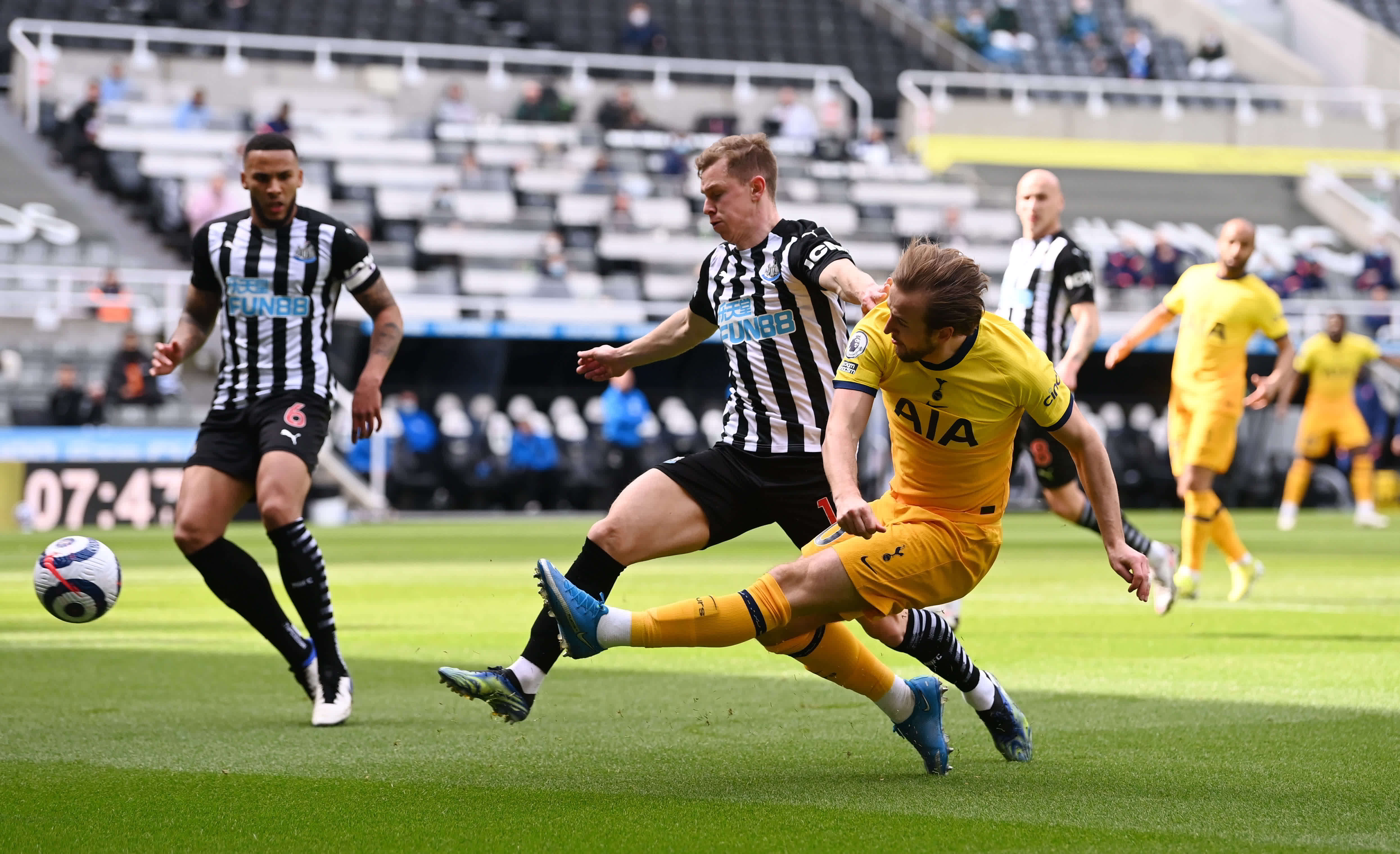 的带领下形 的带领下形